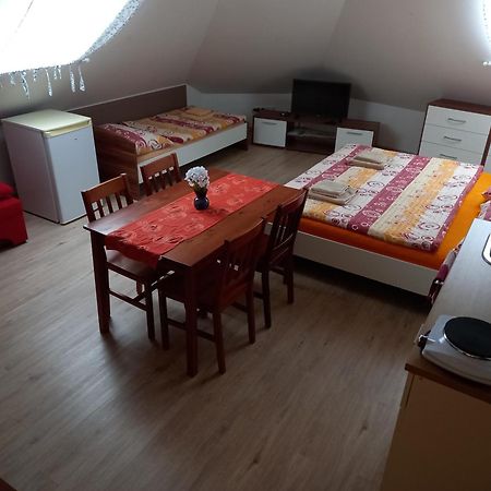 מיקולוב Alegria Natur Apartments מראה חיצוני תמונה