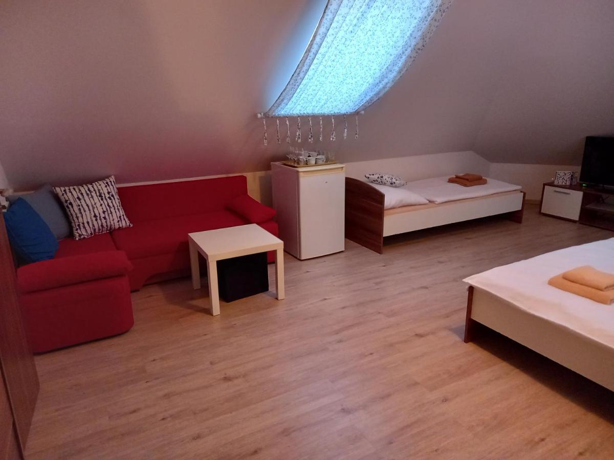 מיקולוב Alegria Natur Apartments מראה חיצוני תמונה