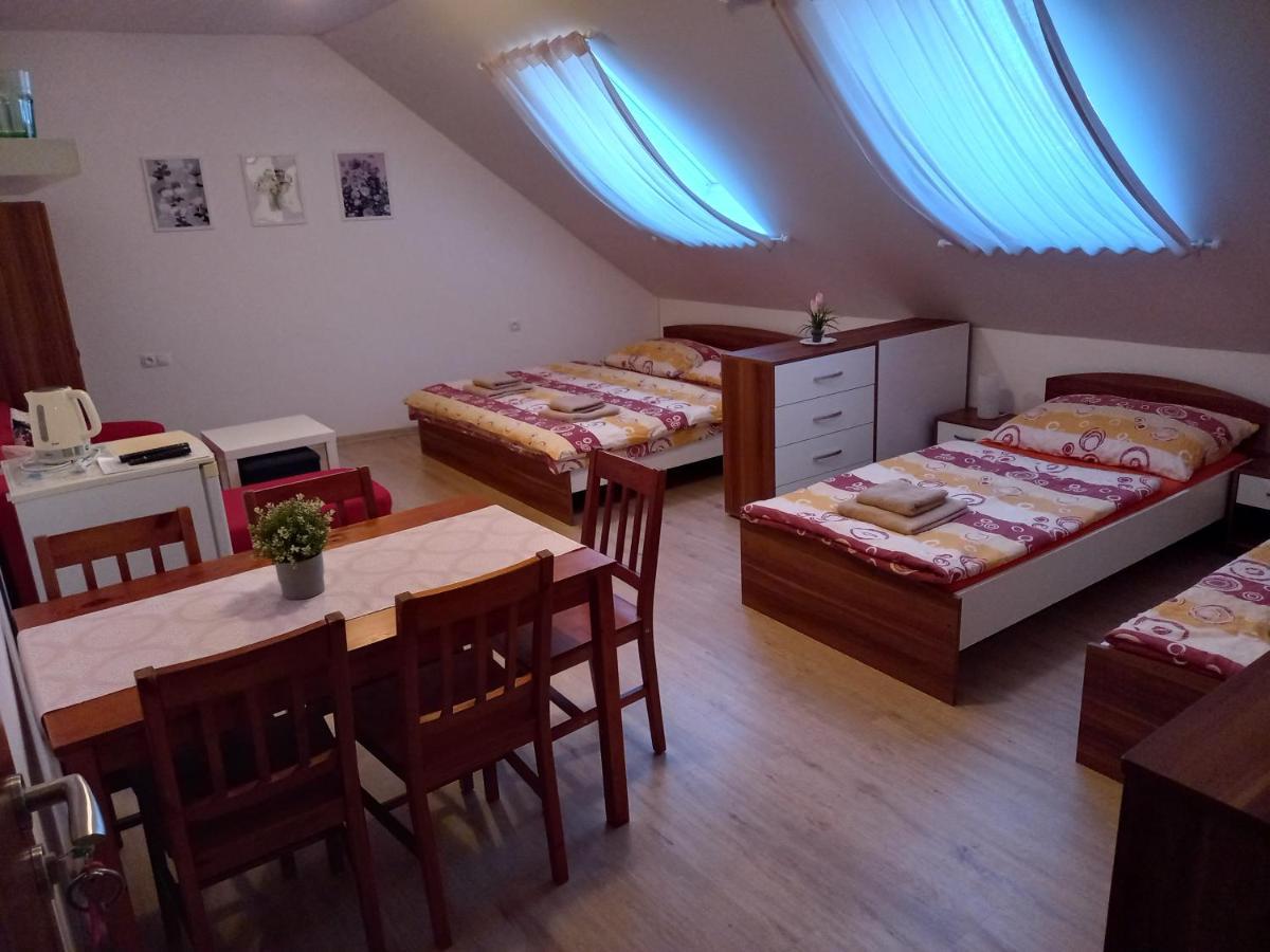מיקולוב Alegria Natur Apartments מראה חיצוני תמונה