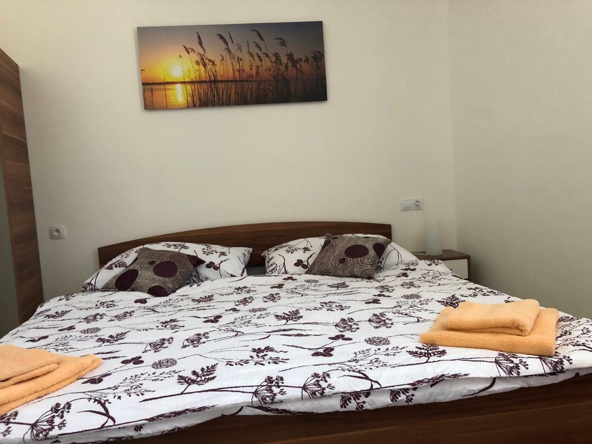 מיקולוב Alegria Natur Apartments מראה חיצוני תמונה